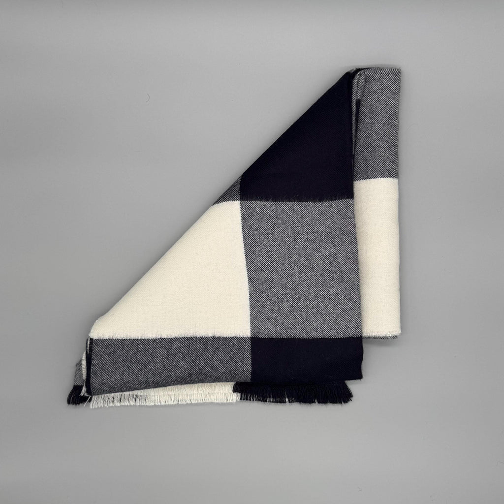 Alpaca Blanket – 100% Baby Alpaca Wool Throw, Soft and Warm Sofa Blanket, Luxury Sustainable Bedspread & Cozy Home Decor in Various Colors